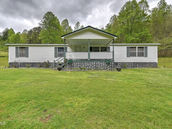 903 Flatwoods Rd, Coeburn, VA 24230