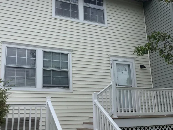 29595 Dutchmans Ln APT 704, Easton, MD 21601