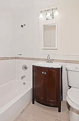 5th image of 340 E 90th St #602