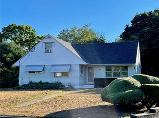 24 Maplewood Ct, Norwich, CT 06360