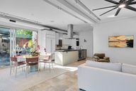 photo property thumbnail