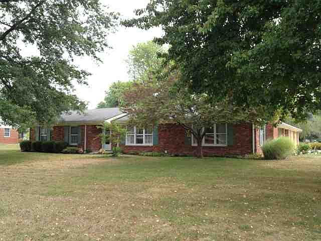 1st image of 7618 E Vermont Dr
