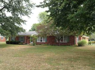 7618 E Vermont Dr, Terre Haute, IN 47802