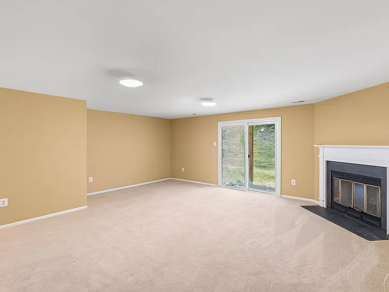 Family Room (alt view)