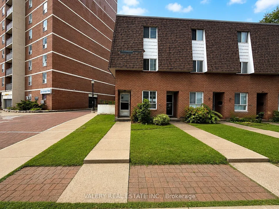 75 Eastdale Ave #Townhouse 69