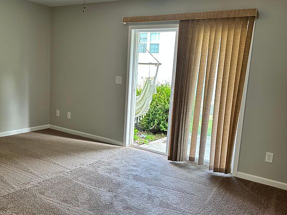 5th image of 14 Prairie View Ct