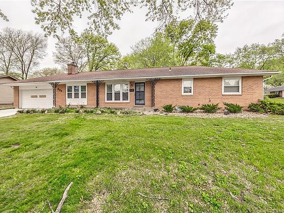 2nd image of 808 N Apache Dr