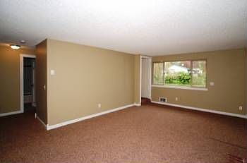 3rd image of 8924 15th Pl SE