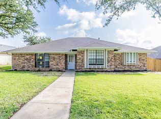 3008 Apple Valley Dr, Garland, TX 75043
