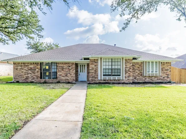 3008 Apple Valley Dr, Garland, TX 75043