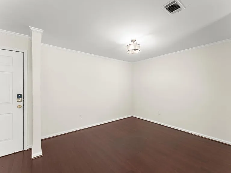 25312 Plantation Dr NE — Photo 6