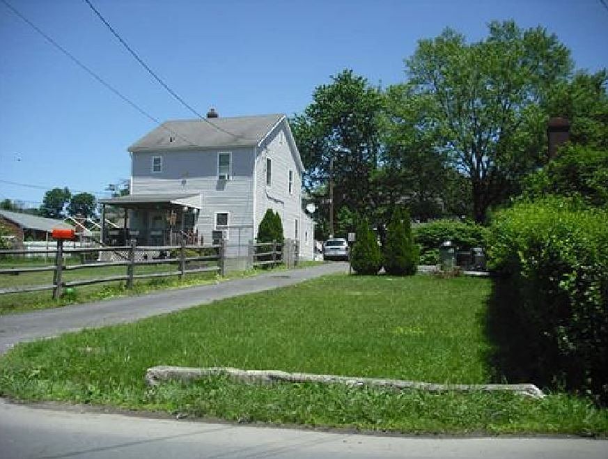 2nd image of 8313 Old Harford Rd