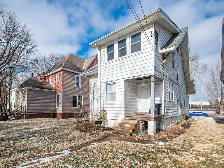 1608 W Fredonia Ave — Photo 10