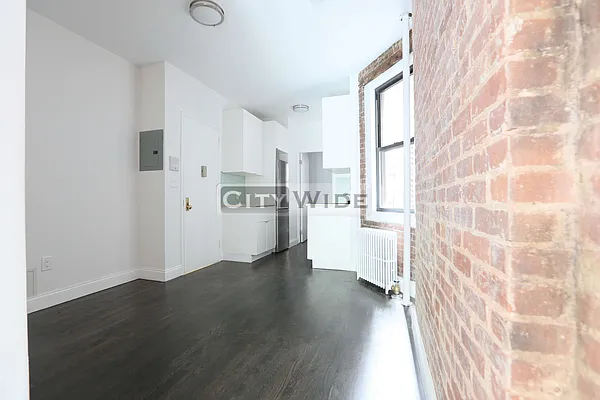 Rented by City Wide Apartments | media 22