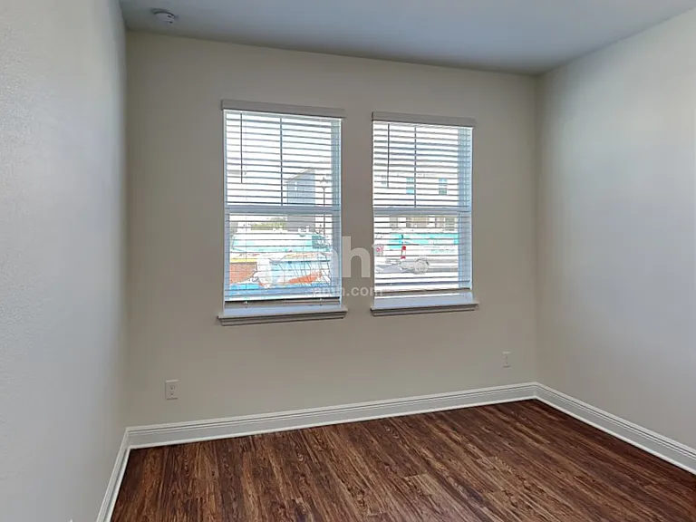 1159 Sky Lakes Dr — Photo 19
