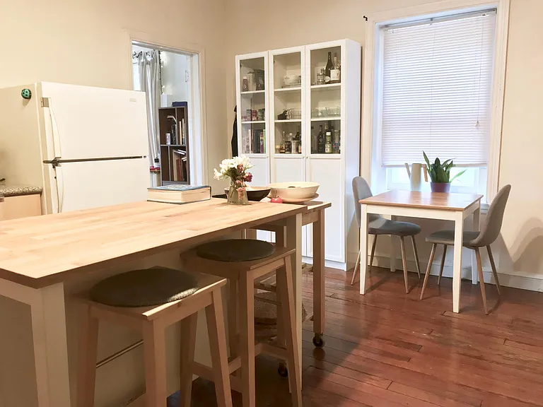 4222 Spruce St #3R — Photo 3