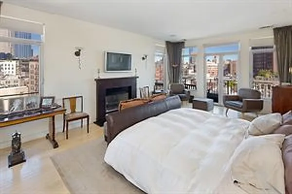 Sold by Douglas Elliman | media 26