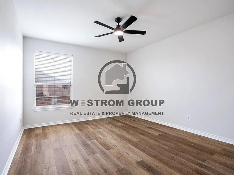 1738 Rock Ridge Dr — Photo 23