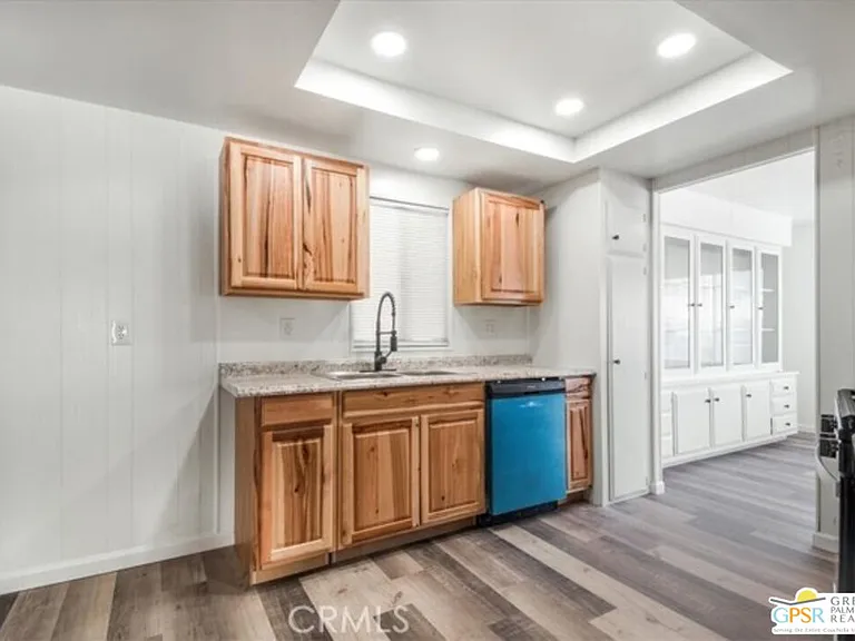 38 N Paseo Laredo — Photo 6
