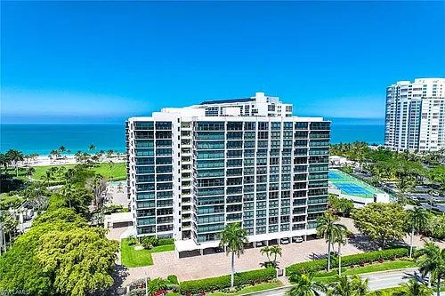 4031 Gulf Shore Blvd N Photo 1