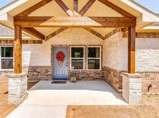 838 Ports O Call Dr, Granbury, TX 76048