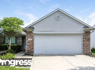 12133 Laurelwood Dr, Indianapolis, IN