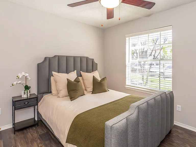Eagle's Point Apartments — Photo 30