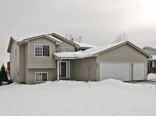 6617 Neddersen Pkwy N, Brooklyn Park, MN 55445