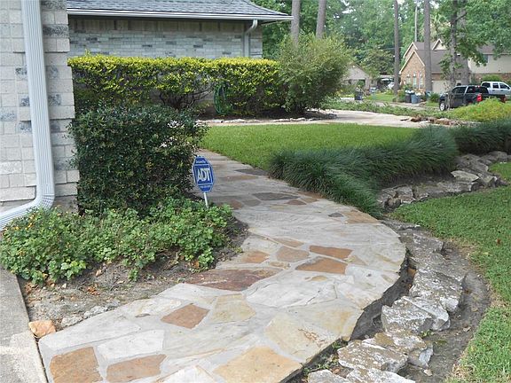 4th image of 16519 E Kingscoate Dr
