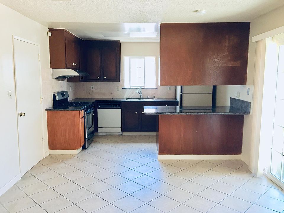 1st image of 2321 Del Monte Dr