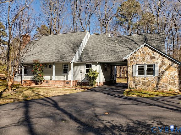 3rd image of 14747 Ramblewood Dr