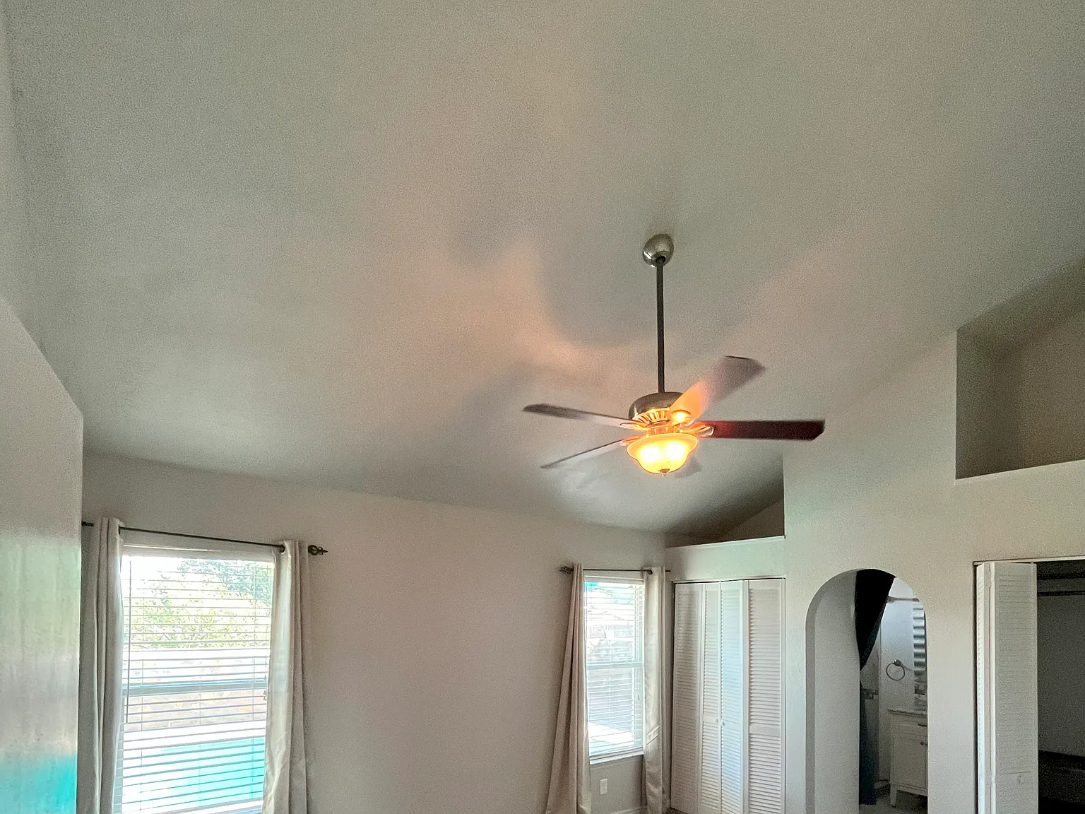 3 bed, 1346 sqft, $1,900 — Photo 3