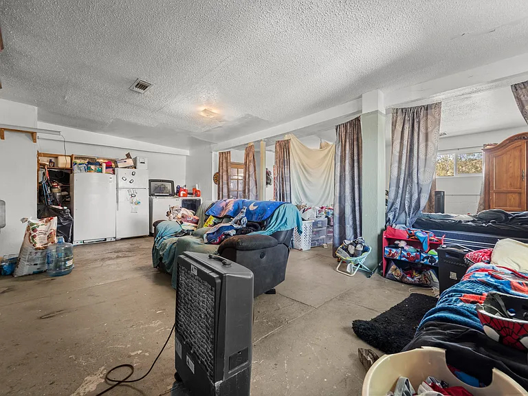 36769 Richards Ln — Photo 18