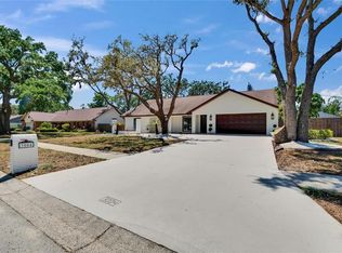 3004 Rolling Acres Pl, Valrico, FL 33596