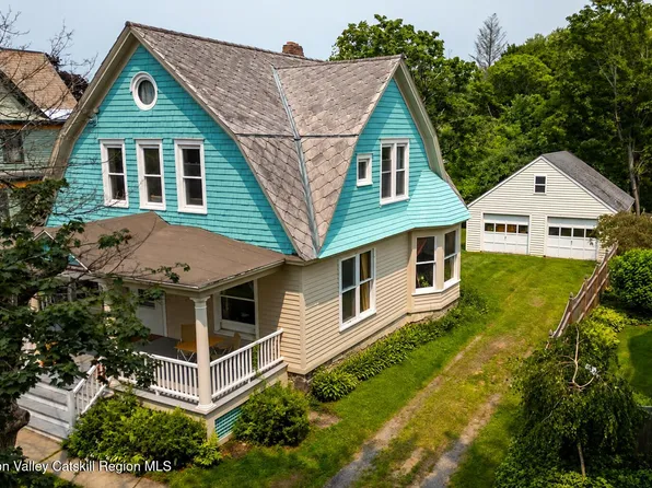 8 Prospect Street, Coxsackie, NY 12051