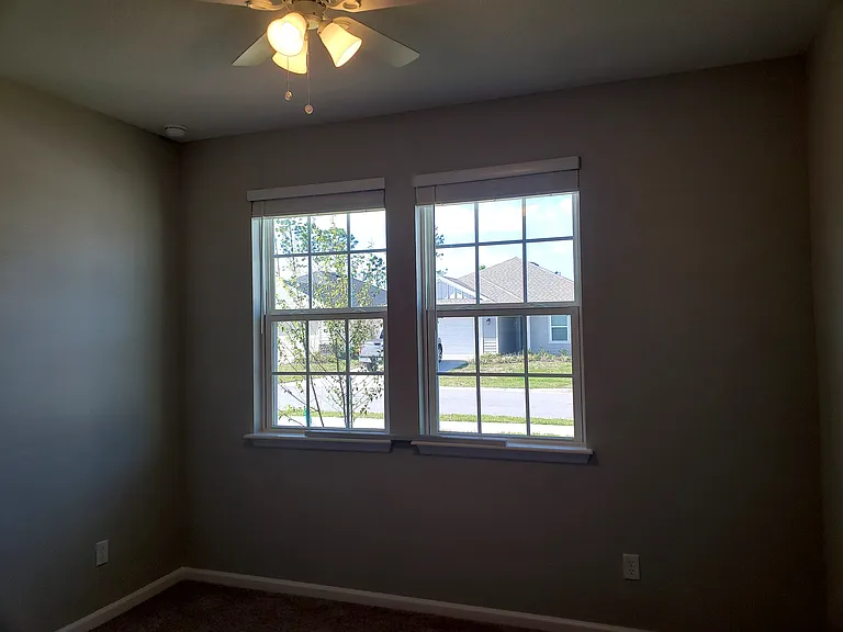 89 Signet Cir — Photo 24