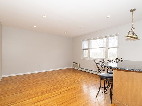 4th image of 300 Wilson Rd APT 22C