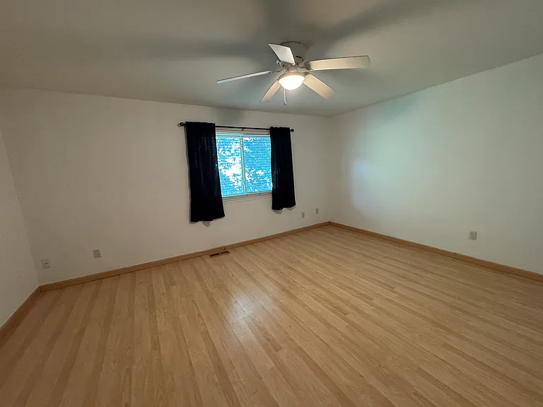 7300 Bluewater Dr #5 — Photo 12