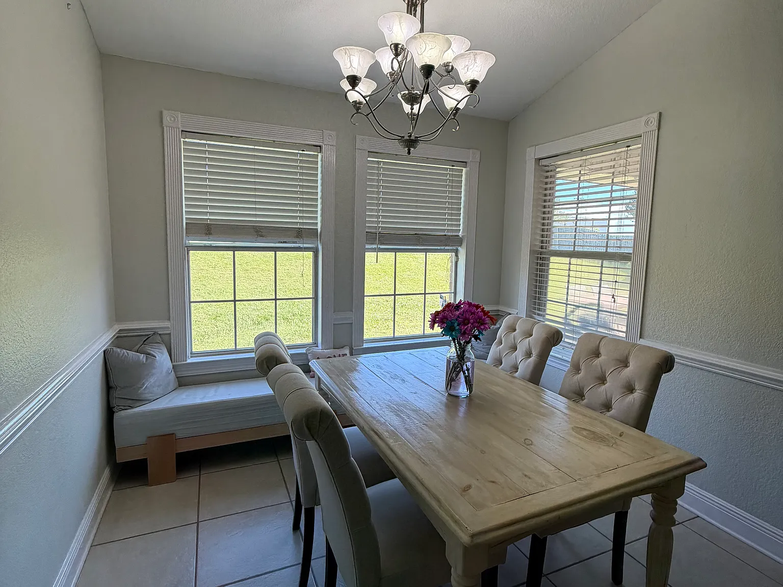 Indian Hills Dr, Pace — Photo 4