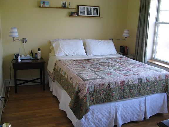 5th image of 3039 W Belle Plaine Ave APT 3