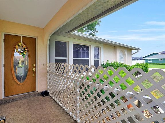 3rd image of 1824 SE 5th Ct