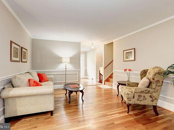 5th image of 4513 Morgal St