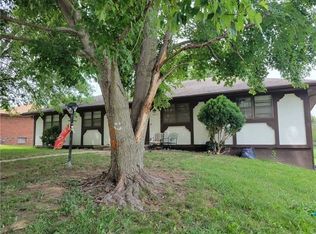 4306 E Haverill Dr, Saint Joseph, MO 64506