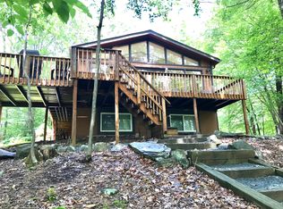 106 Northwynd Dr, Milford, PA 18337