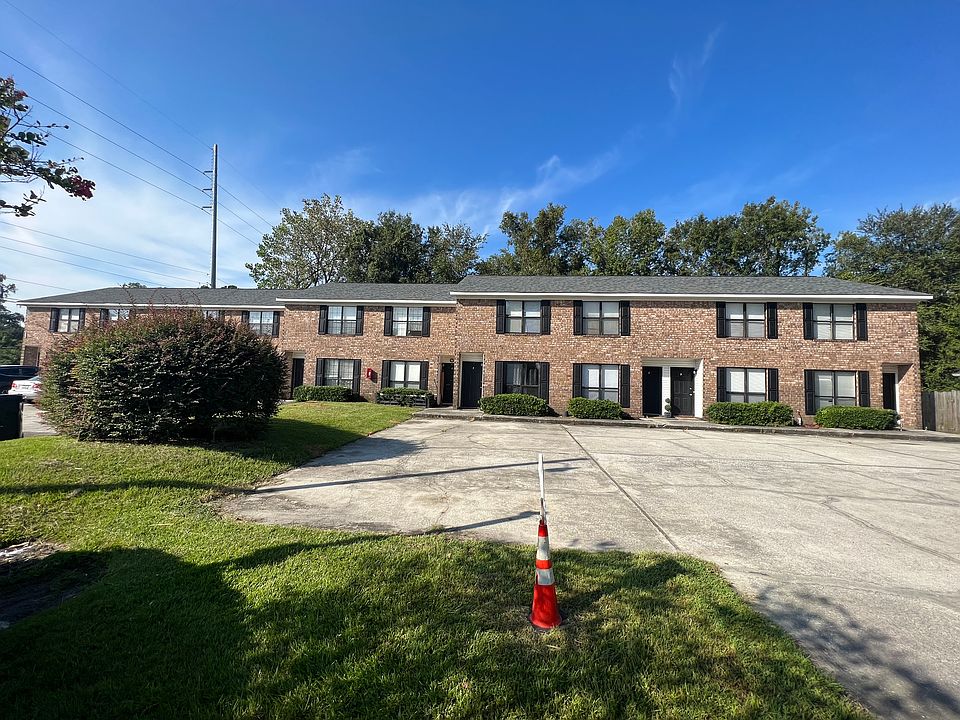 1st image of 956 Margaret Dr