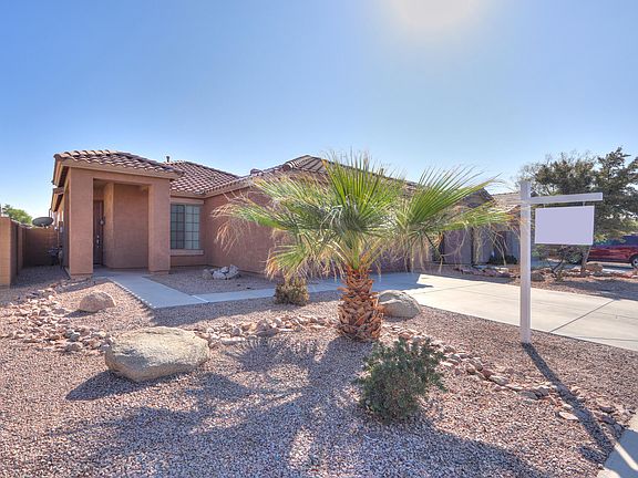 4th image of 45975 W Holly Dr