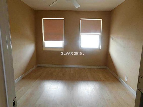 4th image of 305 N 11th St APT B