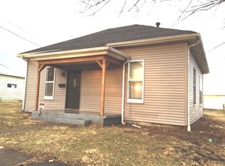 251 E Sylvan St, Virginia, IL 62691