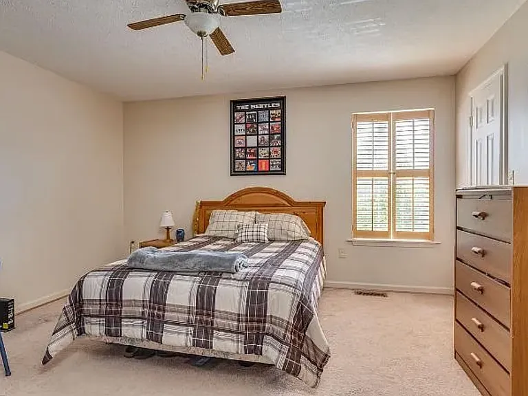 91 Stadium Cir — Photo 12