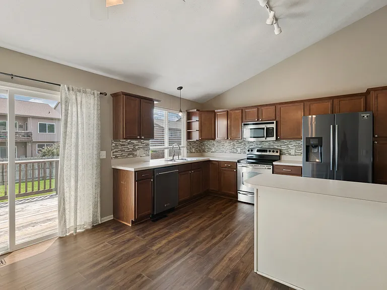 6107 S 190th Ter — Photo 15